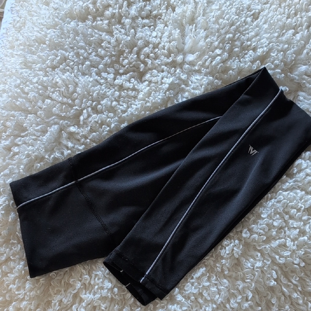 IVL Collective Back and White Piped Leggings